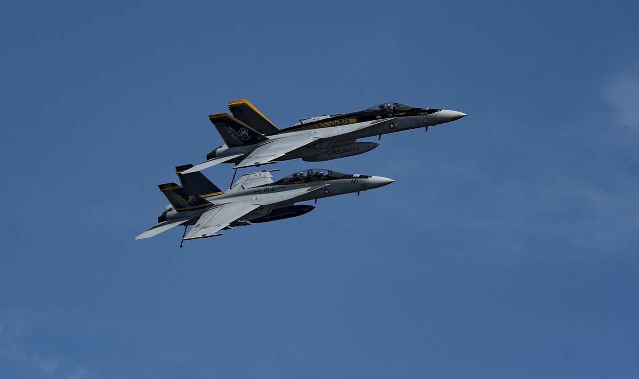 ¿Están asegurados los aviones de combate?