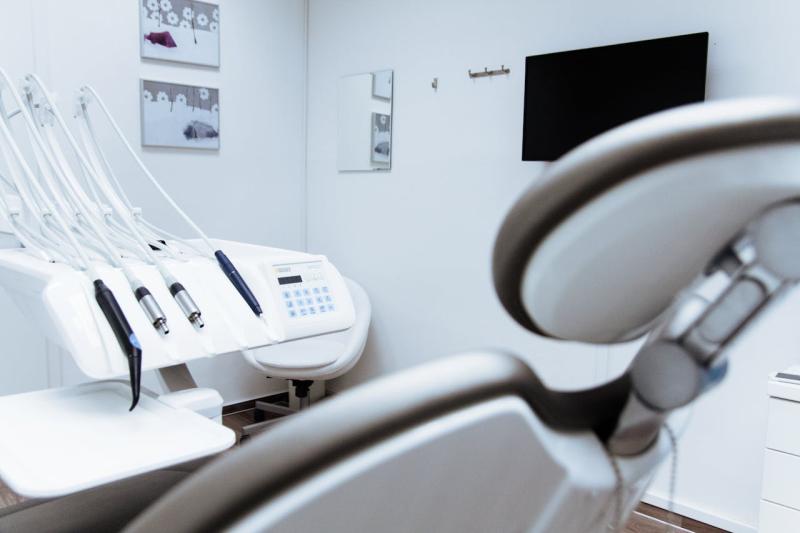 ¿Qué cubre un seguro dental?
