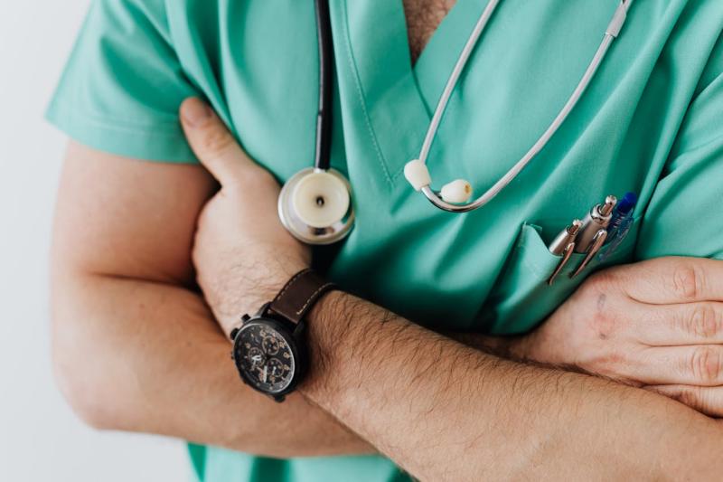 ¿Es necesario pasar un reconocimiento médico para contratar un seguro de accidentes?